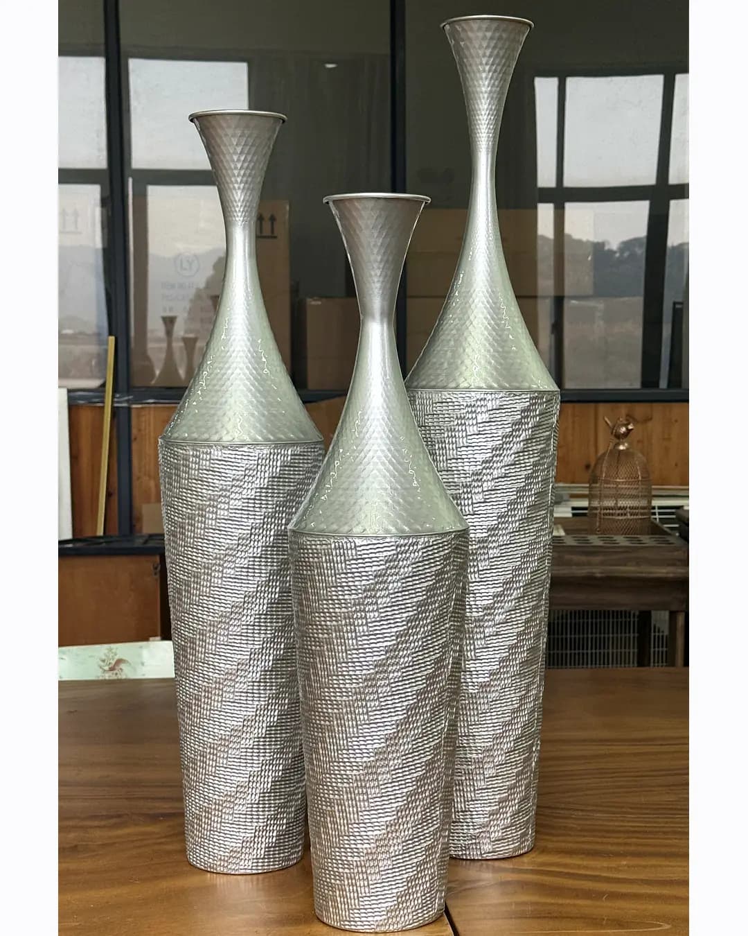 Metal Vase (DHK-2027)