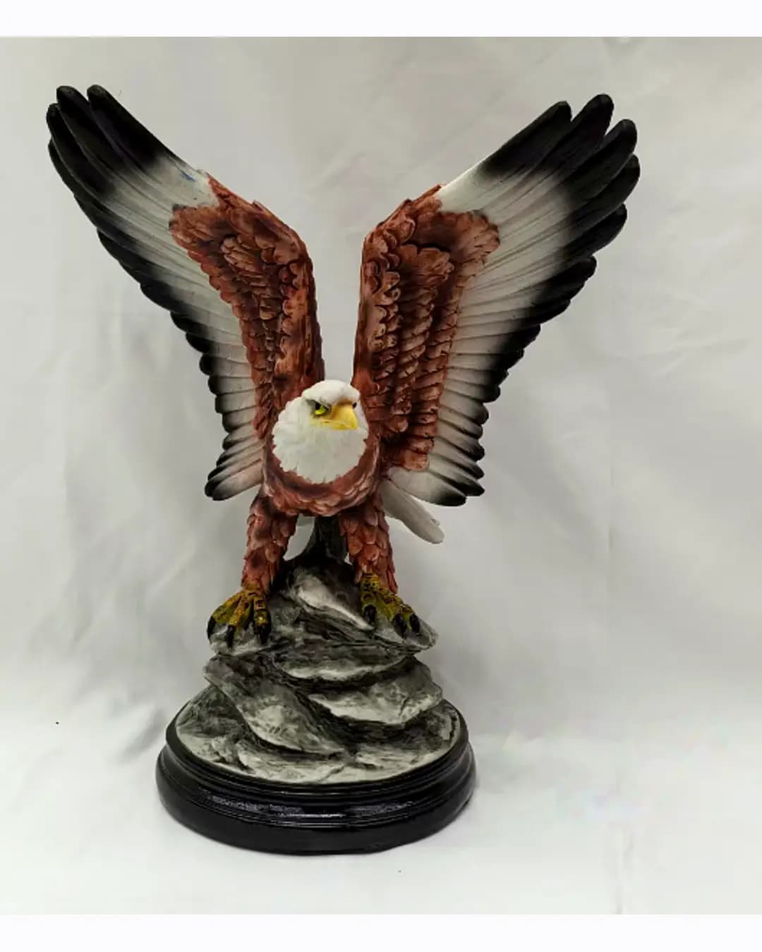 Eagle Showpiece (MM-1677)