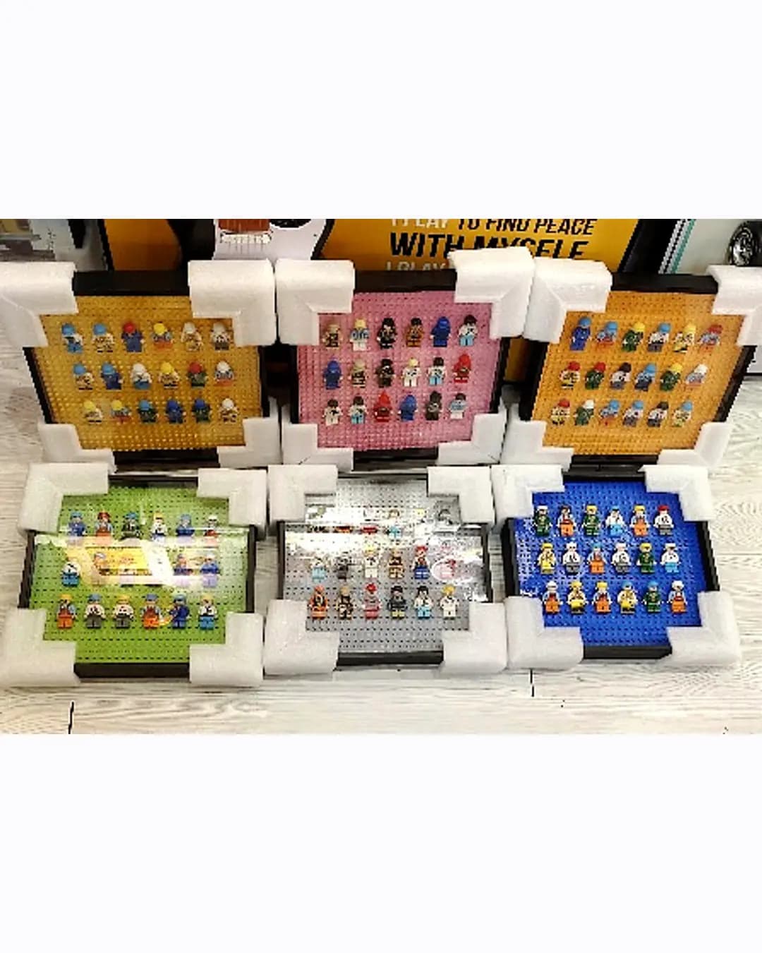 Collectible Display Frame (MM-1789)