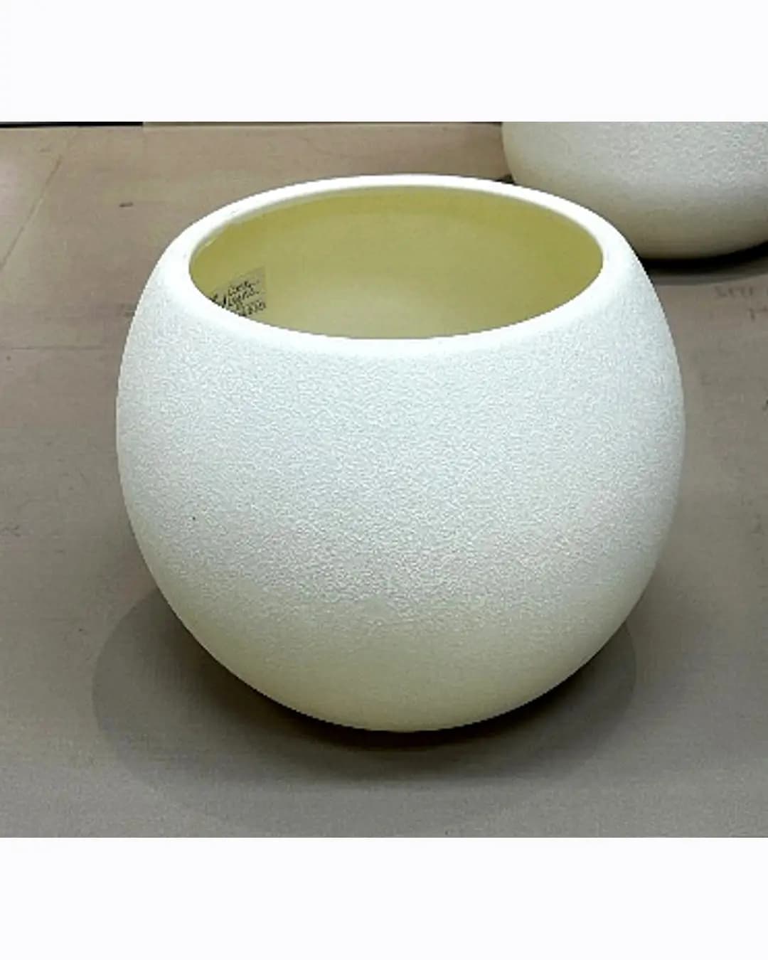 Round Planter - White (MM-1923)