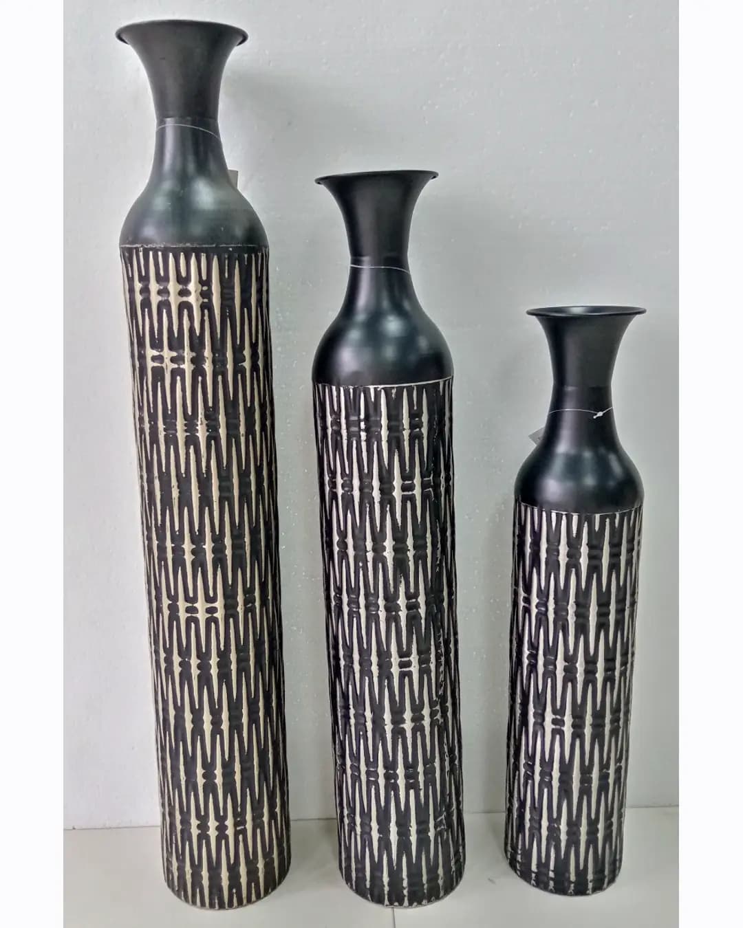 Metal Vase (DHK-2009)
