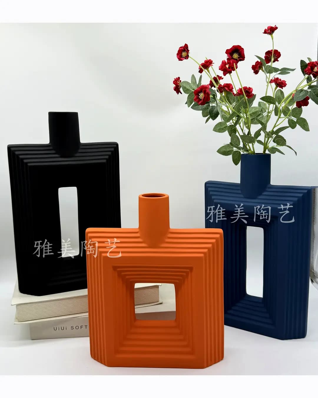 Ceramic Vase (DHK-1715)