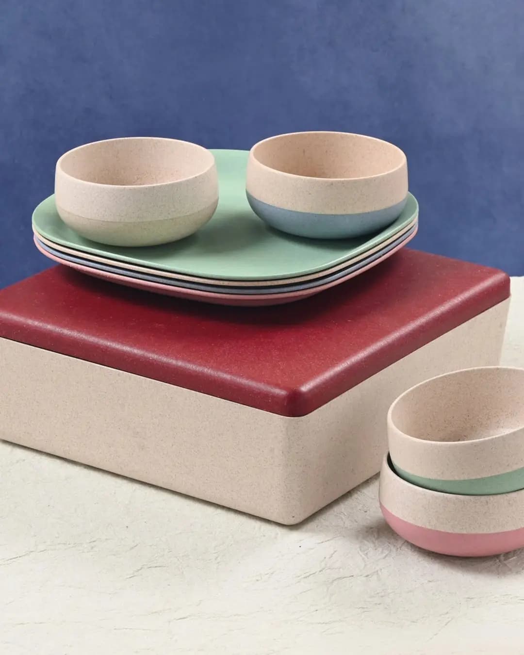 EHA Hexa Gift Box HPQ005 – 4 Square Dinner Plates & 4 Soup Bowls