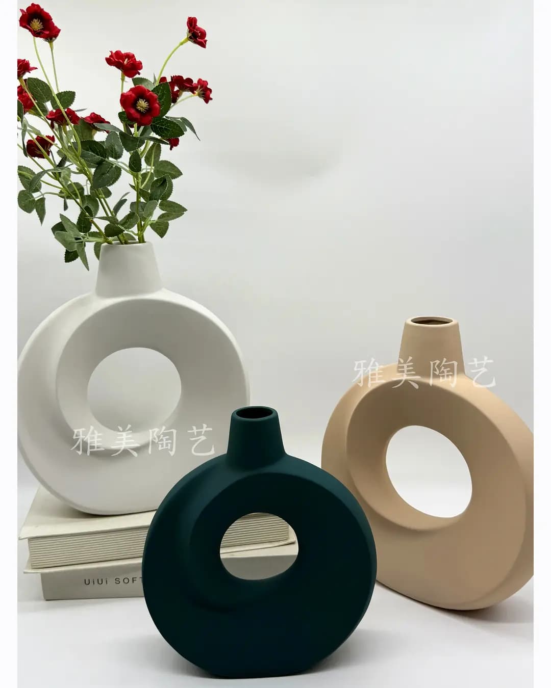 Ceramic Vase (DHK-1714)