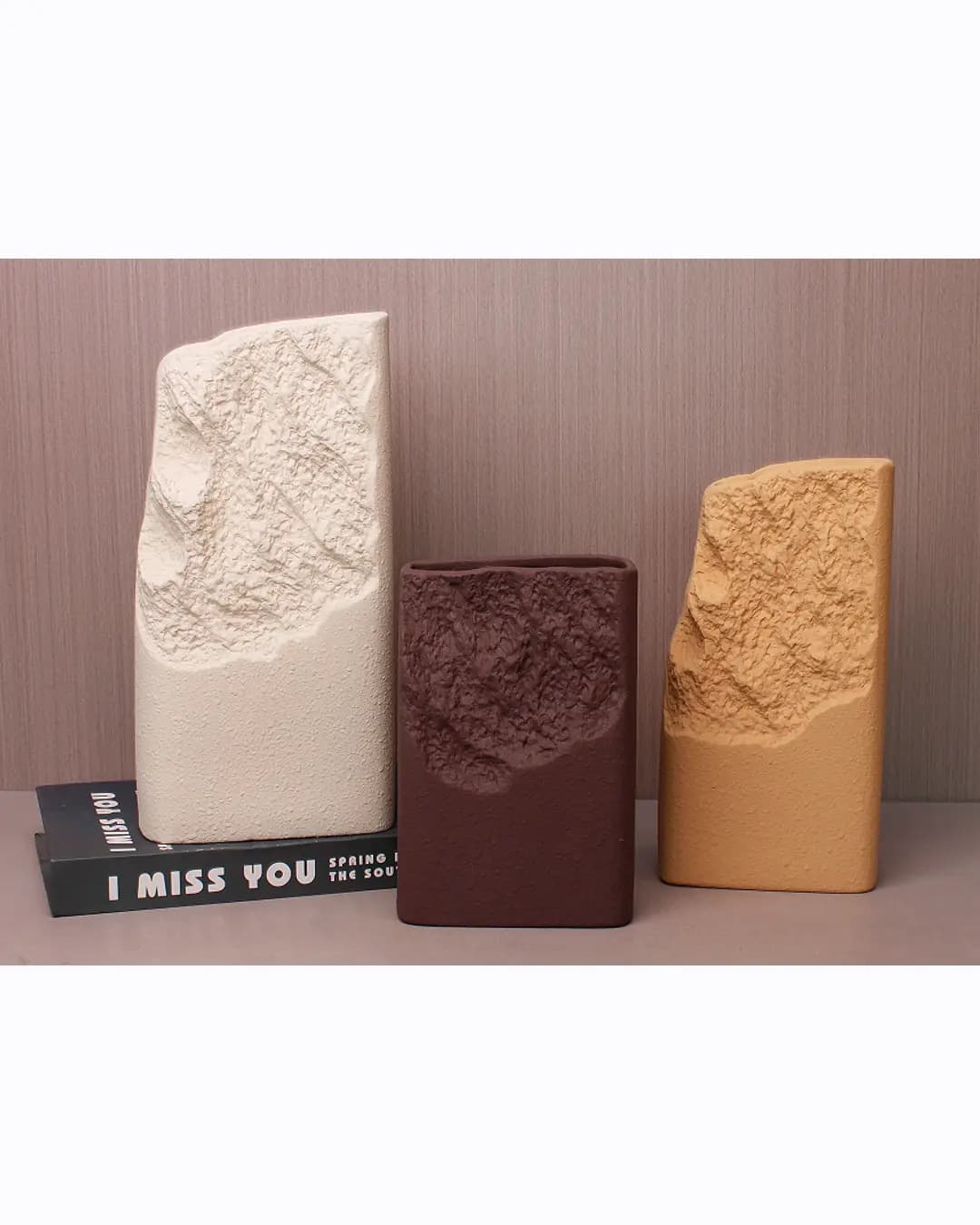 Ceramic Vase (DHK-1700)