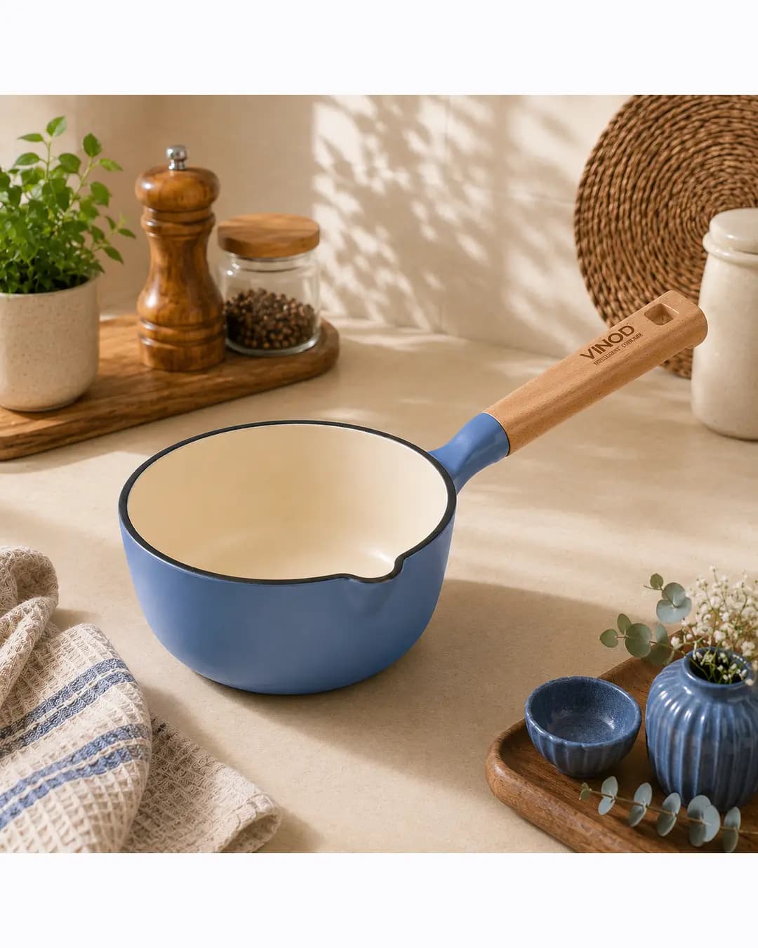 Vinod Cast Iron Freya Sauce Pan - 16 cm - 1.4 L