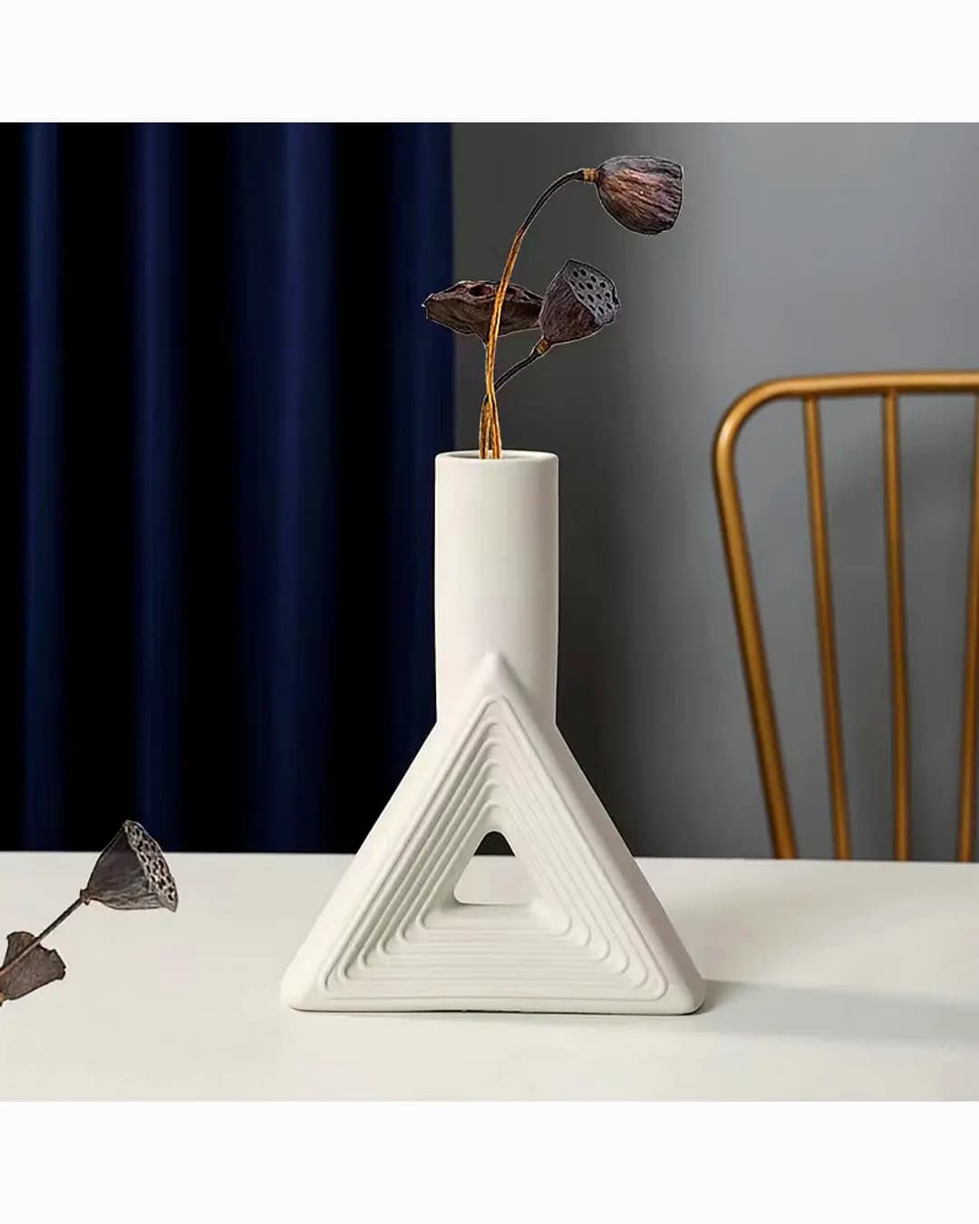 Ceramic Vase (DHK-1711)