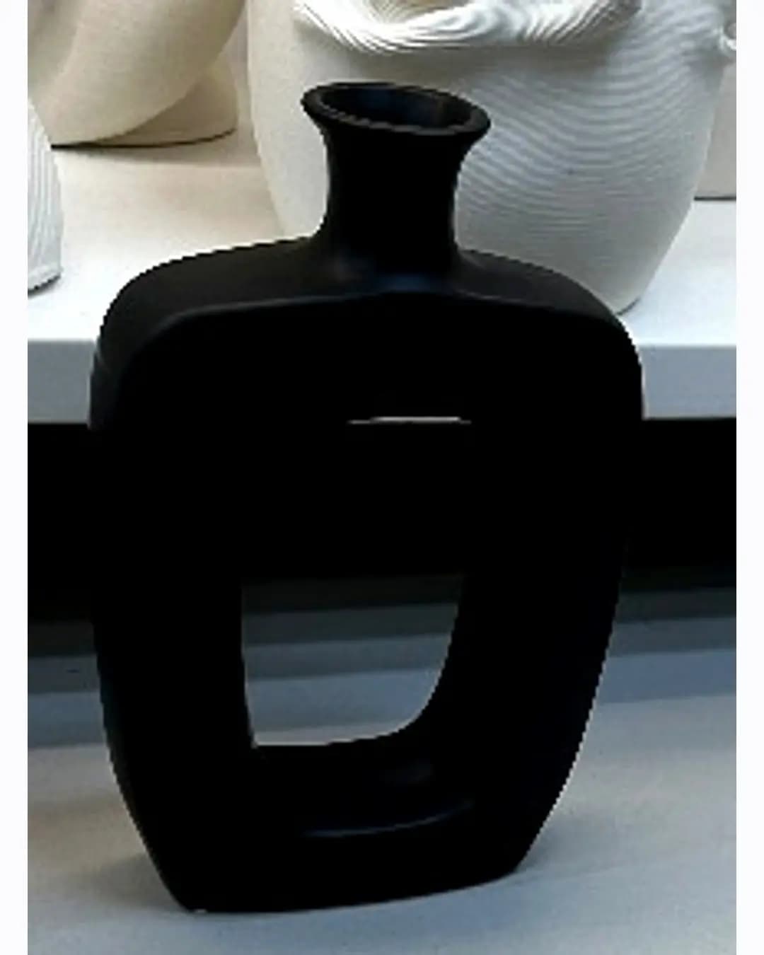 Cut-Out Vase - Black